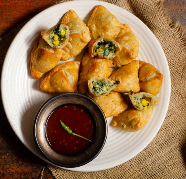SPINACH & CHEESE SAMOSA The Golden Turmeric